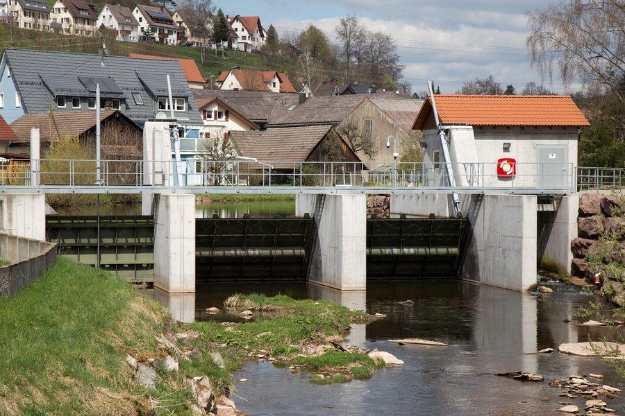 Glattwehr des Wasserkraftwerks Bettenhausen in Glatten