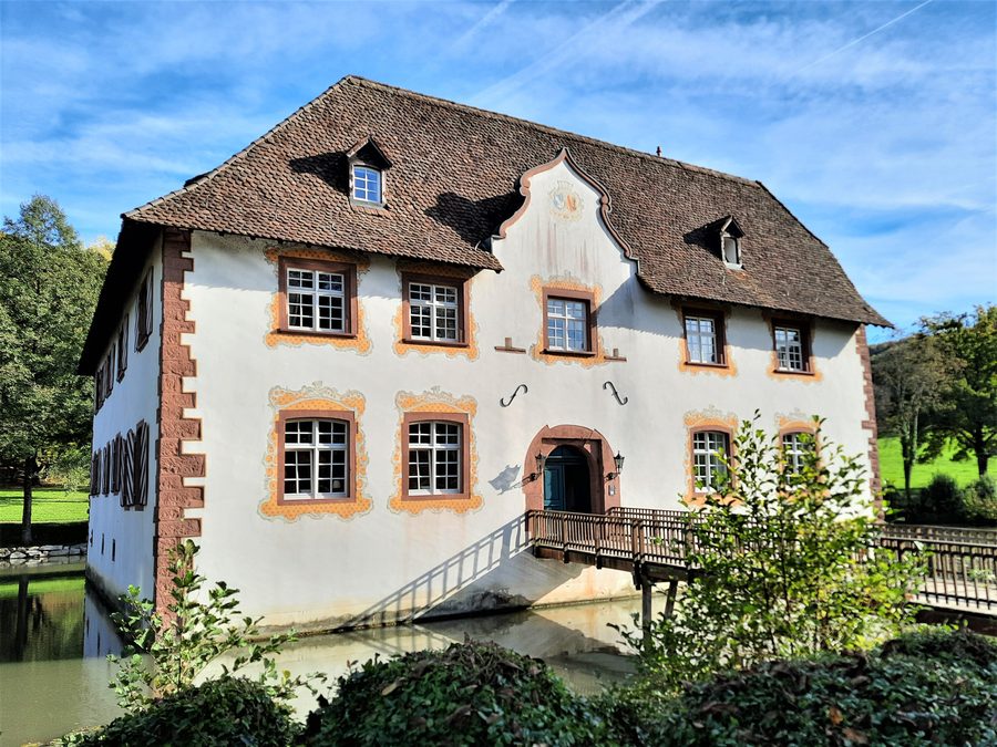 Wasserschloss Inzlingen von Norden gesehen