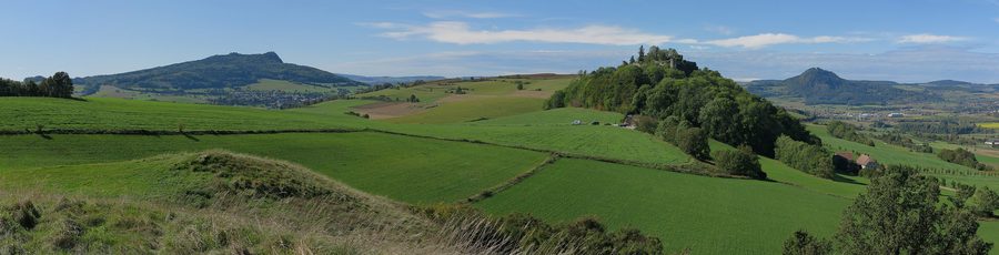 Landscape in the Hegau with the Hohenstoffeln, Mägdeberg and Hohenhewen hills