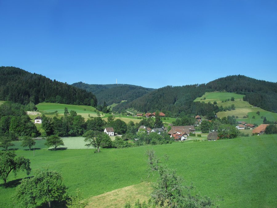 Blick aus der Schwarzwaldbahn auf Gutach (Schwarzwaldbahn)