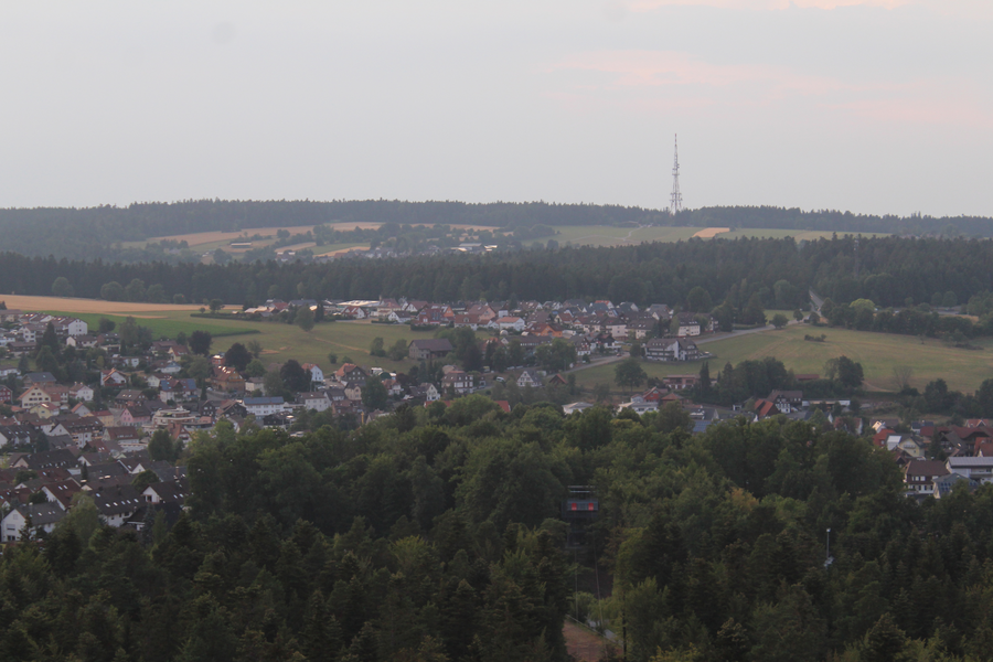 Schömberg und Langenbrand, fotografiert vom Aussichtsturm Himmelsglück